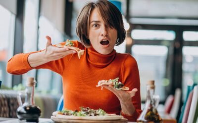 Mâncatul pe fugă: ce se întâmplă cu organismul?